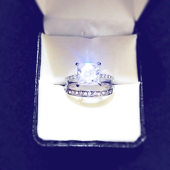 ๐Stunning Princess Cut White Sapphire Gemstone Silver Engagement Wedding Set - Picture 7 of 15